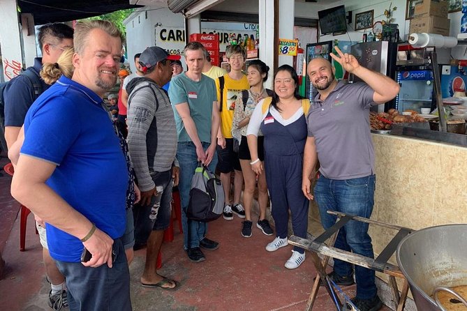 Cancun Street Food Tour with Food Stalls, Local Market and Murals - Mercado 23: shopping, produce, and a look at daily life
