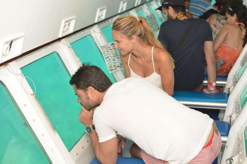 Cancun: Subsee Explorer Ride - Watching marine life from the enclosed cabin