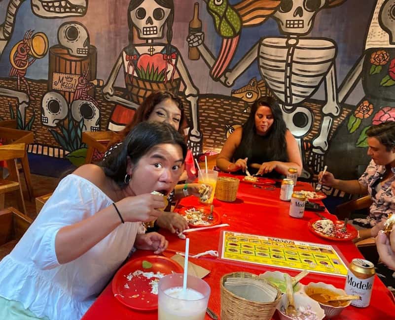 Cancun Taco Tour: Street Food & Tequila Tasting in Downtown - The first bites: esquites and Yucatecan flavors