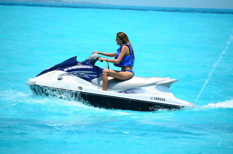 Cancun: Waverunner in Nichupte Lagoon - Weather can change the ride