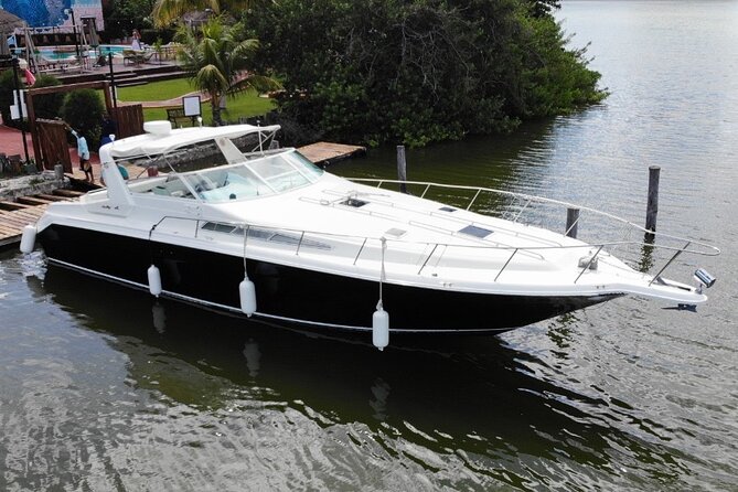 Cancun yachts rental BEATIFUL YACHT 46FT, 15 PAX MAX 25P6 - What comes aboard the yacht