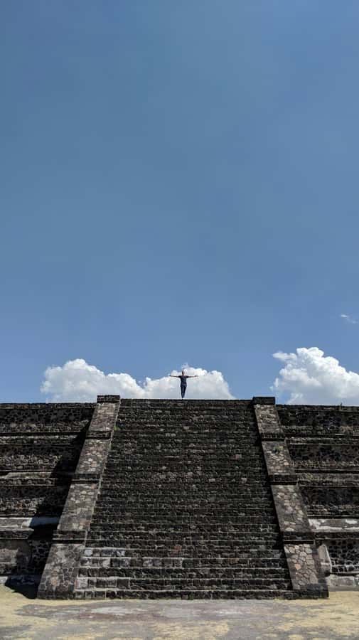 CDMX: Early visit to Teotihuacan - Walking the Avenue of the Dead