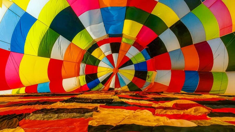 CDMX: Teotihuacan Hot Air Balloon with Breakfast - Walking through Teotihuacan after seeing it from above