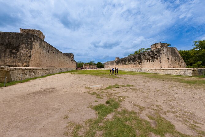 Chichén Itzá Ancestral Tour from Playa del Carmen with Cenote - Lunch arrives late for some groups