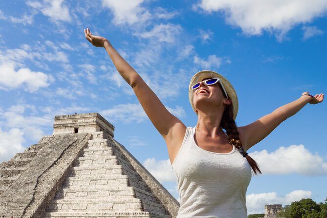 Chichén Itzá, Cenote Suytún, and Cenote Ikkil Guided Tour - Valladolid in 20 minutes