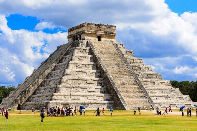 Chichén Itzá Premier Tour with Cenote Xunáan, Valladolid & Lunch - Key points to know before booking