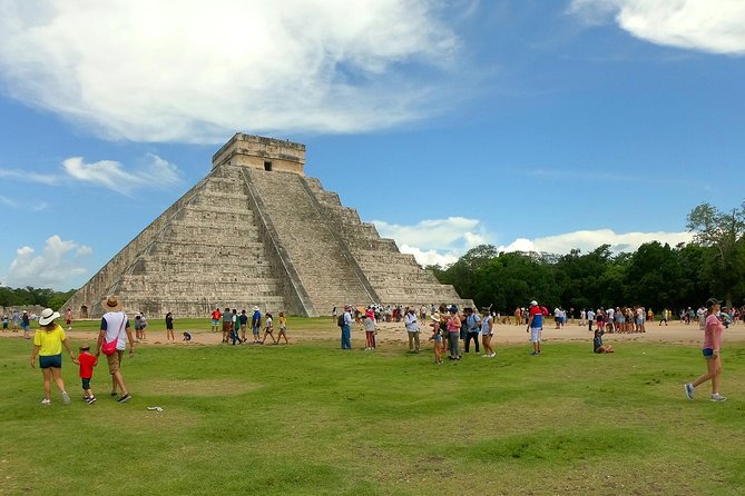 Chichen Itza, Suytun and Ik-Kil Cenote - Suytun Cenote and its famous platform