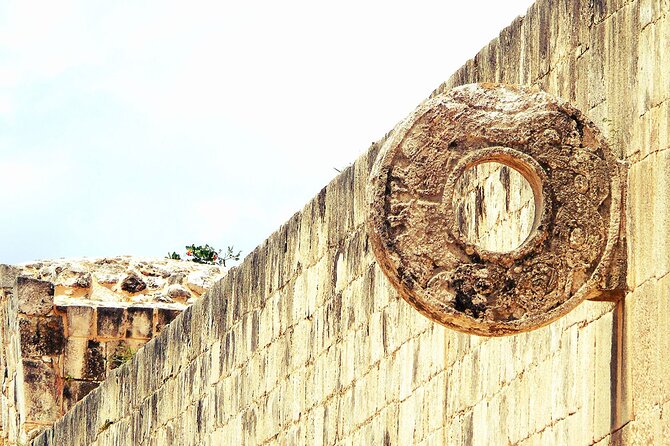 Chichen Itza, Suytun and Ik-Kil Cenote - Guides, language, and the bus ride