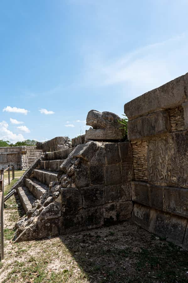 Chichén Itzá: Tour with Expert Tour Guide - What the language options mean for your visit