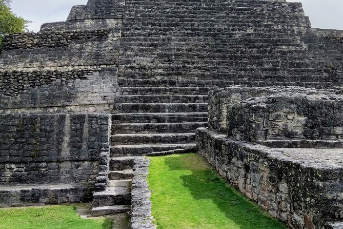 Costa Maya Shore Excursion: Chacchoben Day Trip - Leaving Costa Maya in an air-conditioned van