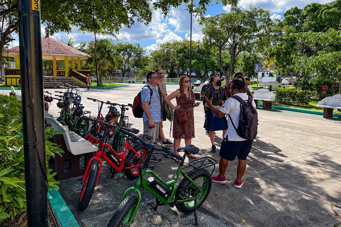Cozumel: City Tour by E-bike - 3 de Mayo Park and Corpus Christi