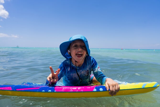 Cozumel: KUZÁ Beach Pass with Buffet, Open Bar & Activities - A useful split between quiet and active areas