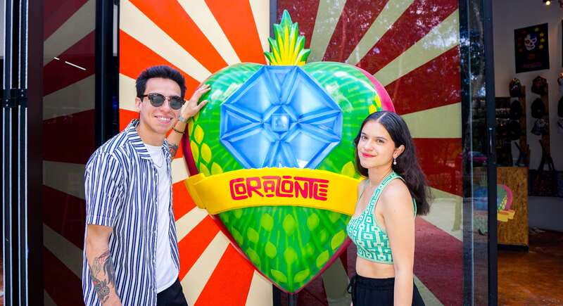 Cozumel: Mexican Lucha Libre Experience! Classic Package - The welcome margarita and the Barriecito setting