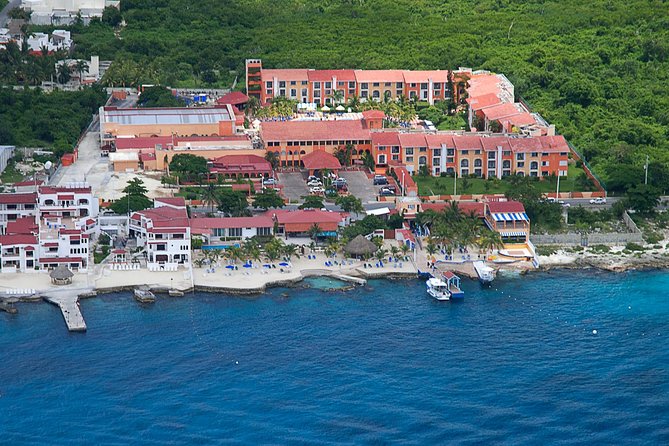 Cozumel Shore Excursion: Mini-SUB Diving Adventure - Lockers, towels, drinks, and photos