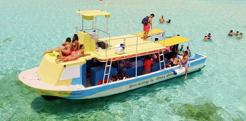 Cozumel: VIP Glass Bottom Boat & Snorkeling 3 Reefs Tour - First Stop: Villa Blanca Reef