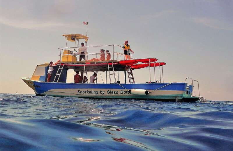 Cozumel: VIP Glass Bottom Boat & Snorkeling 3 Reefs Tour - What the Glass-Bottom Boat Adds