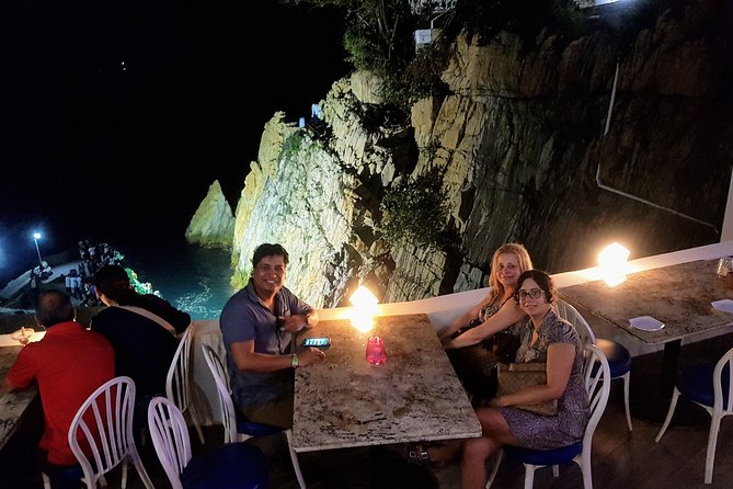 DeLuxe Cliff Divers+Sunset Exhibition byNight w/Different Options - Key points to know before booking