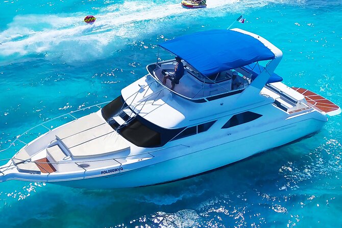 Deluxe Yacht 48FT with FlyBrige Rental in Cancun - Leaving the Nichupté Lagoon for Cancun Bay
