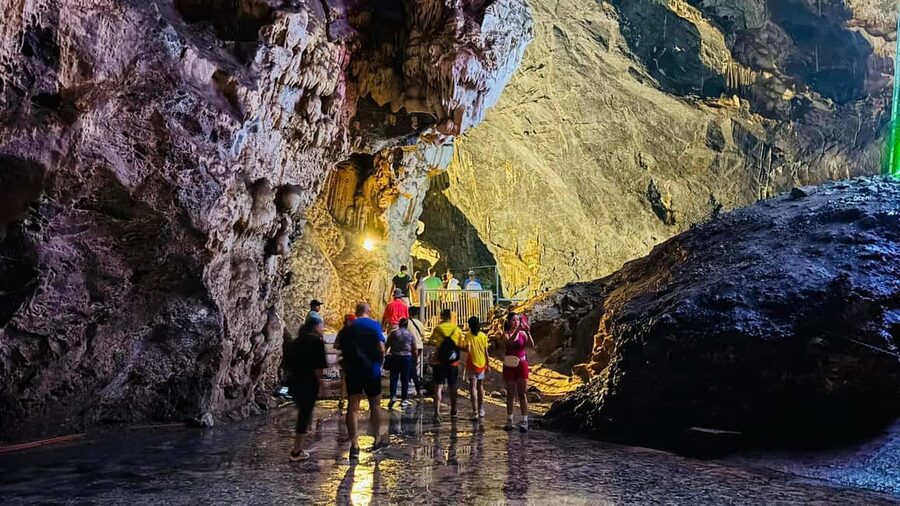 El mejor tour a "Grutas de Garcia" + Teleférico + Tickets - Inside the 16 rooms of the grottoes
