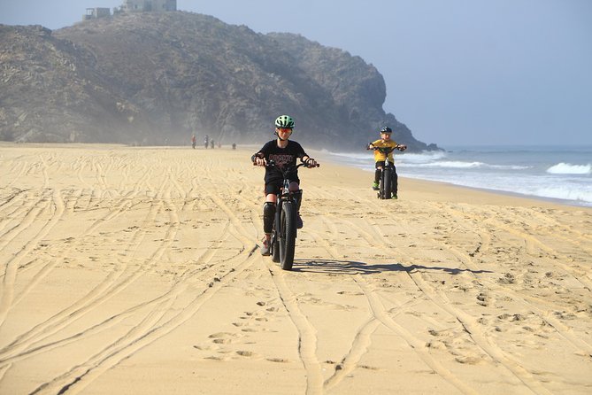 Electric Bike Beach Adventure with Tequila Tasting and Lunch - Who will enjoy this most