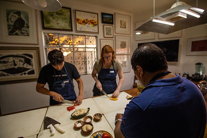 Flavors of Oaxaca: Cooking Class with No Set Menu and Local Market Tour - Dietary needs and practical planning