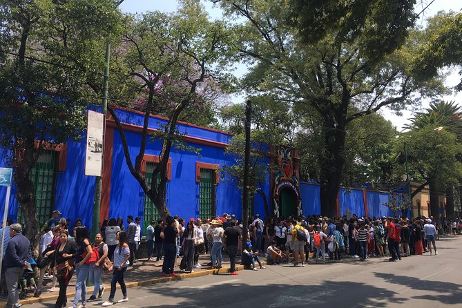 Frida Kahlo VIP [Museum Tickets Included] Bike, Markets & Churros - What the guides add