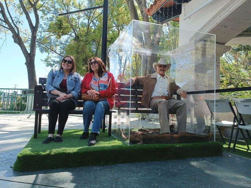 From Guadalajara to Chapala Lake: Funny and cultural tour - Chapala gives you time by the water
