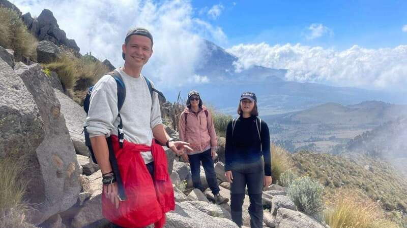 From Mexico City: Hike Iztaccihuatl Volcano with an Alpinist - The 105-minute drive to Paso de Cortés