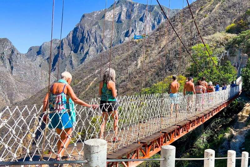 From Mexico City: Tolantongo Hot Springs Day Trip with Guide - Food, cafés, and the practical cost of lunch