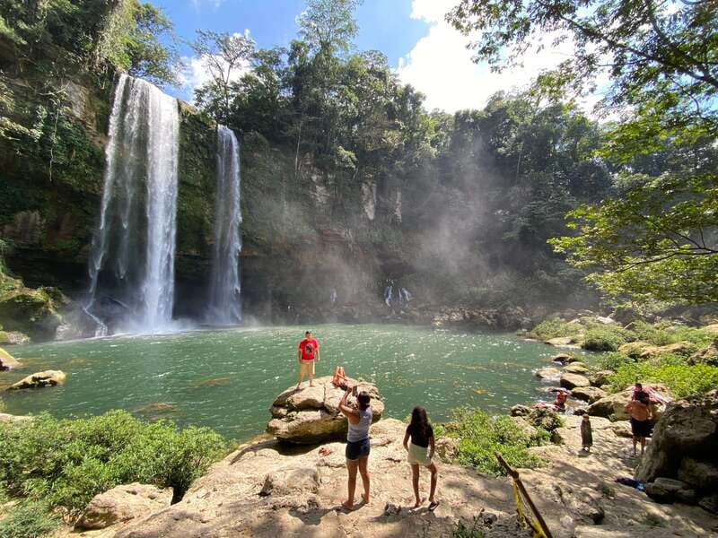 From Palenque: Waterfalls Misol-ha y Agua Azul. - Misol-Ha: 45 minutes behind the falling water