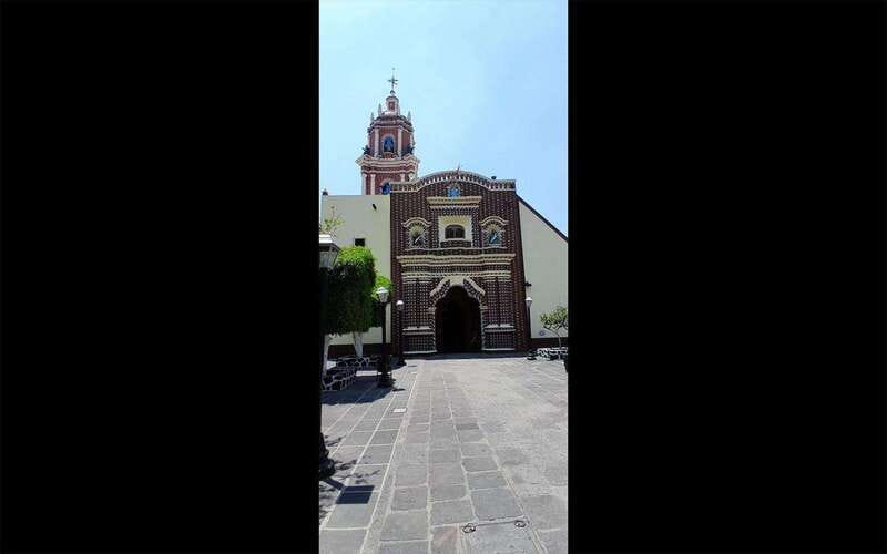 From Puebla: Guided Tour of Cholula - San Francisco Acatepec and the local church tradition