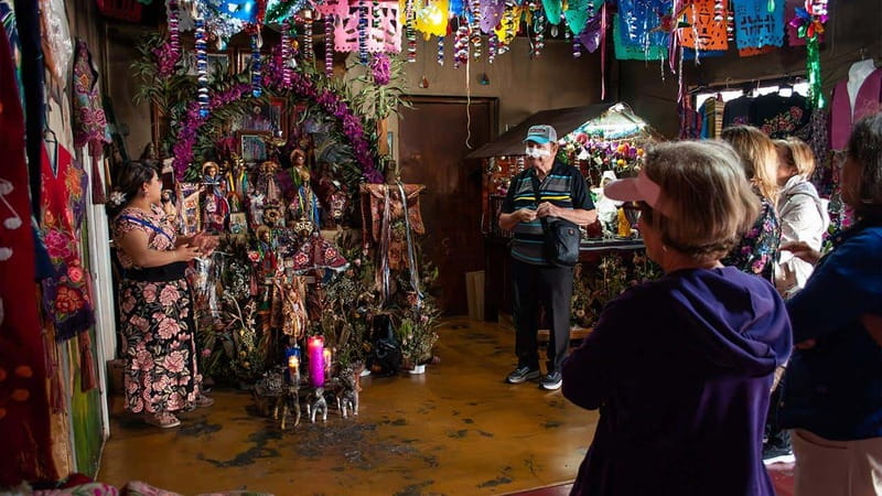From San Cristóbal: Chamula and Zinacantán Guided Tour - Who should take this tour?