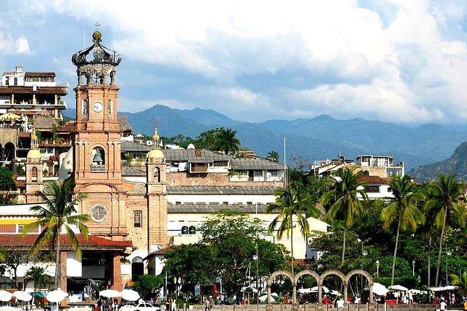 Full-Day Puerto Vallarta City Highlights Tour - Shopping stops and the authenticity question