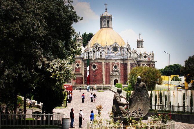 Full-Day Teotihuacan & Basilica Guadalupe Tour - Transport, timing, and group size