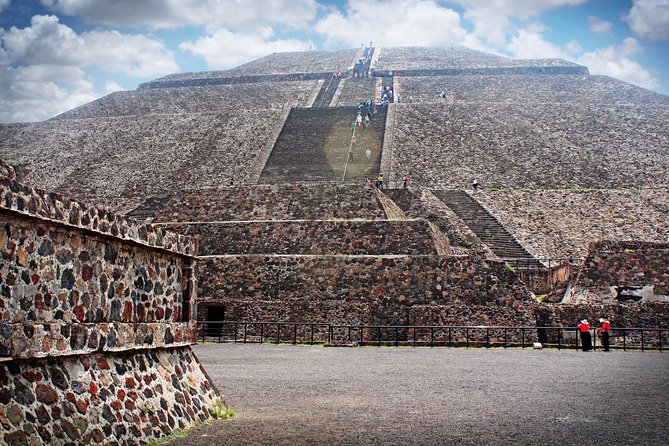 Full-Day Teotihuacan & Basilica Guadalupe Tour - The Basilica of Guadalupe in about one hour