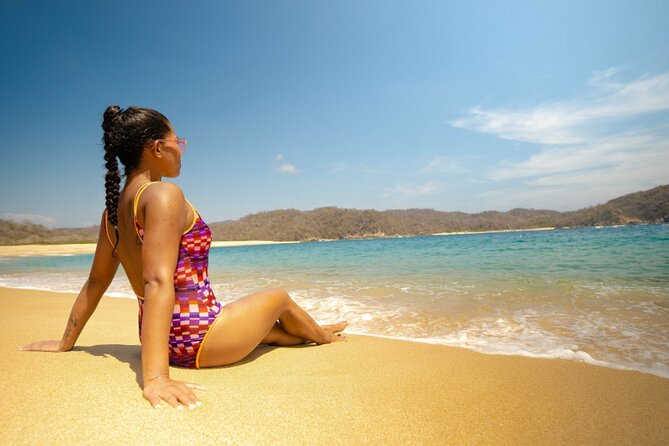 Full Day Tour of the Bays of Huatulco - Cacaluta Bay and the heart-shaped view