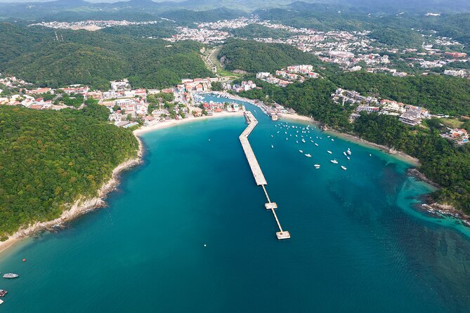 Full Day Tour of the Bays of Huatulco - Wildlife sightings and the limits of nature