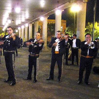 Garibaldi by Night - Mexico City - Mariachi, Dancing, and the Folklore Show