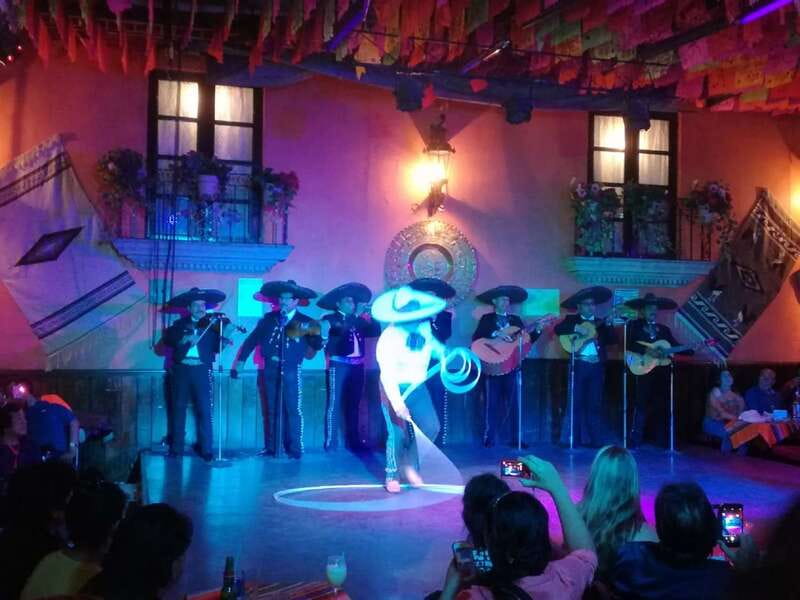 Garibaldi by Night - Mexico City - The Four Pickup Points and the Short Van Ride