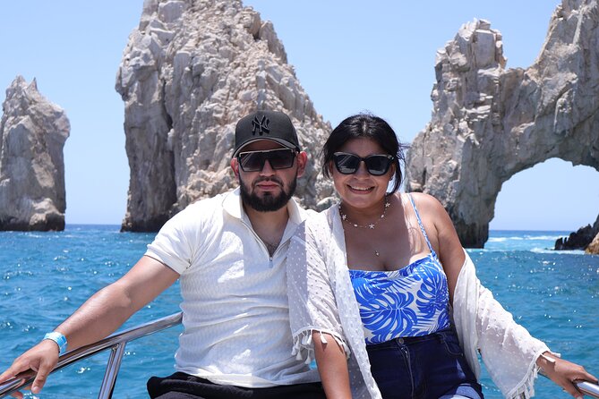 Group tour of the Cabo San Lucas Arch - A small group changes the feel of the outing