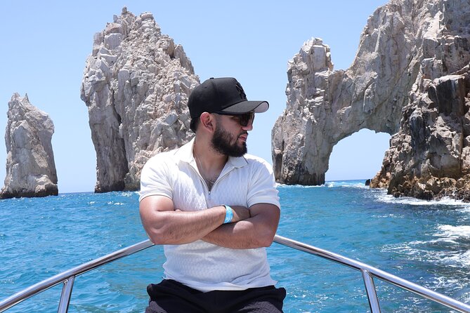Group tour of the Cabo San Lucas Arch - Weather and cancellation rules matter in Cabo