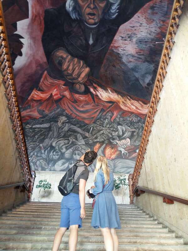 Guadalajara: Culture, Architecture, and Market Walking Tour - Why this short Guadalajara walk works