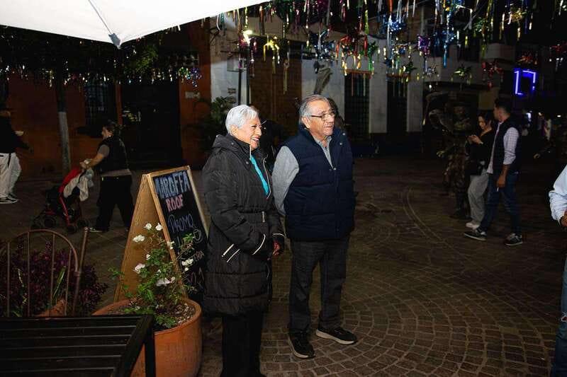 Guadalajara: Guided Tlaquepaque Night Tour with Hotel Pickup - Matute Remus bridge and Los Arcos