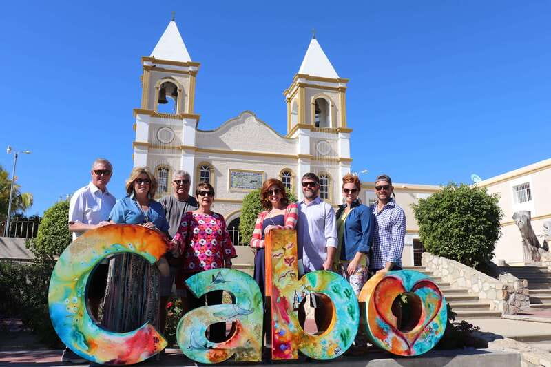 Guided Cabo Tour: Boat | Tacos & Tequila | Photos & Transfer - A five-hour route that covers both Cabos