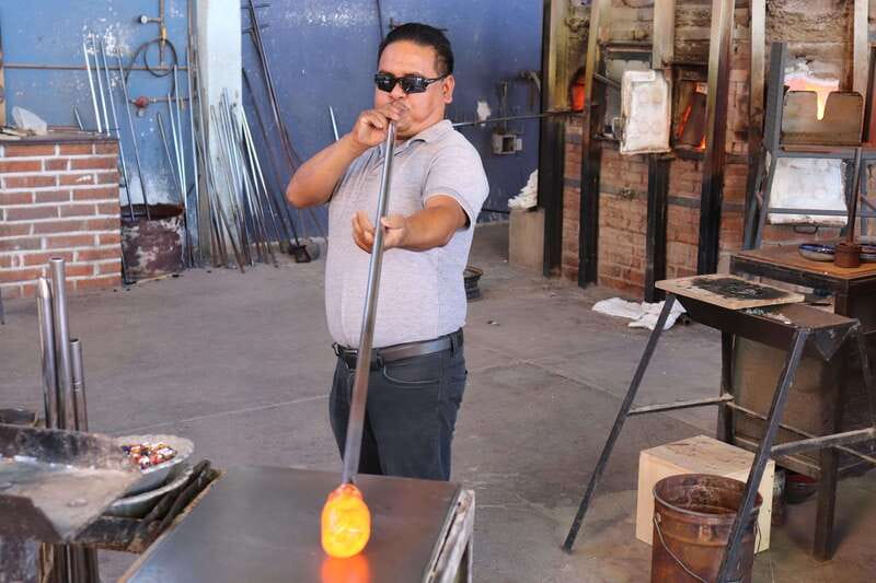 Guided Cabo Tour: Boat | Tacos & Tequila | Photos & Transfer - The van ride and the value of a small group