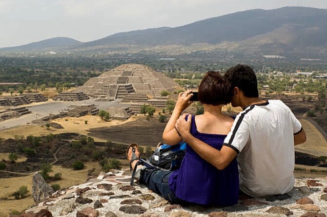 Guided Tour in Teotihuacan with Cave Breakfast and Transportation - What this Teotihuacan day is really designed to do