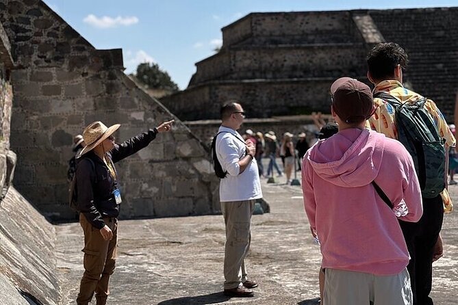 Guided Tour in Teotihuacan with Cave Breakfast and Transportation - Climbing the Pyramid of the Moon
