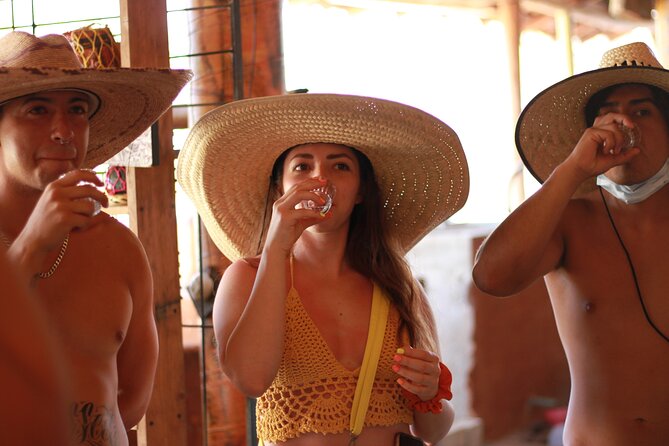 Guided tour of an ancestral Mezcal distillery with transport - A family distillery visit outside Puerto Escondido