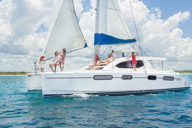 Half-Day Luxury Sailing Experience in Tulum with Open Bar - The crew makes the biggest difference