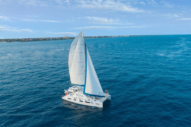 Half-Day Luxury Sailing Experience in Tulum with Open Bar - Puerto Aventuras and the first moments aboard